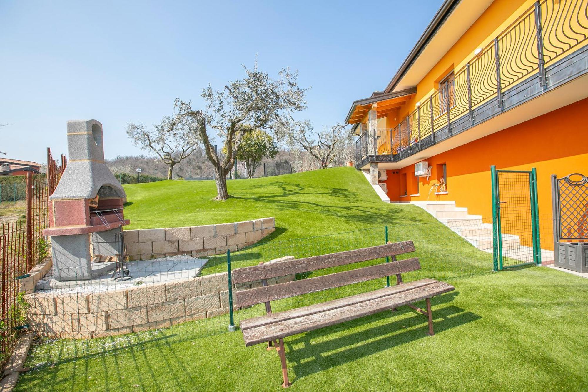 Villa Teresa Apt Lake Garda View - Happy Rentals Soiano Del Lago Dış mekan fotoğraf